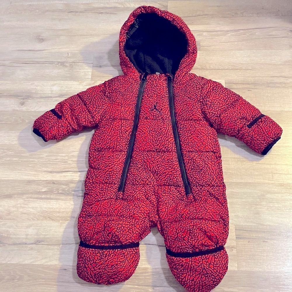 Jordan  Infant  Zip Snow  Suit